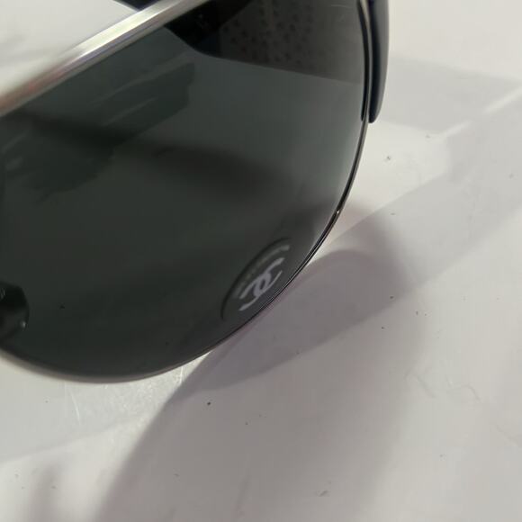 Chanel Aviator 4154 Black Wraparound design Sunglasses - Picture 8 of 9